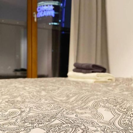 Exclusive 2Br! Apartment Near City Center +Netflix Варшава Екстериор снимка