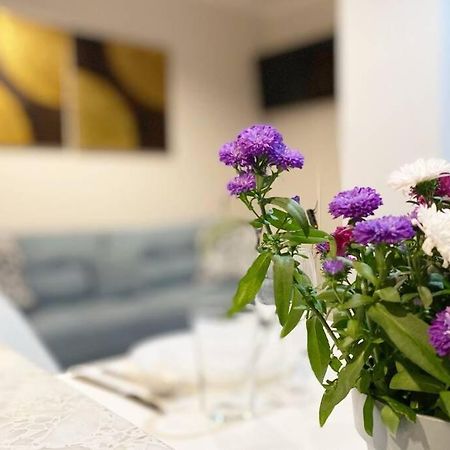 Exclusive 2Br! Apartment Near City Center +Netflix Варшава Екстериор снимка